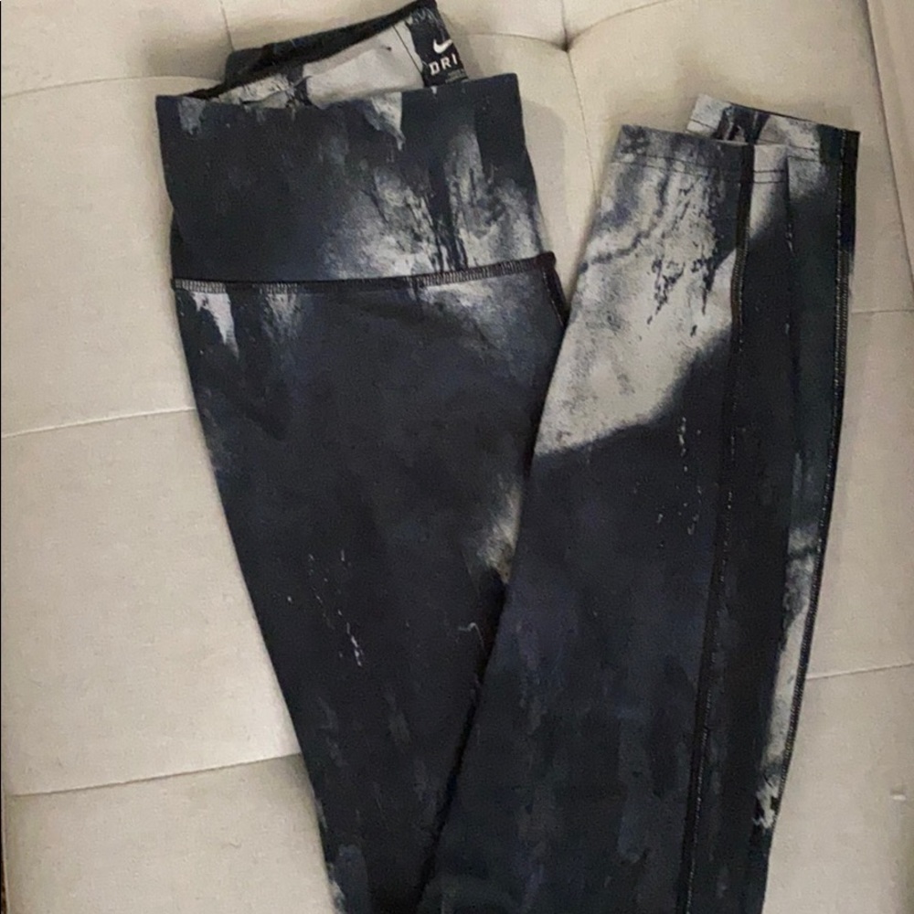 Nike tie dye leggings